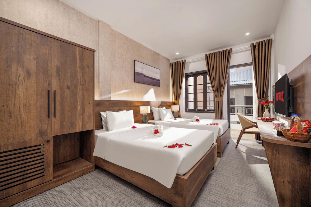Kly Luxury Hotel