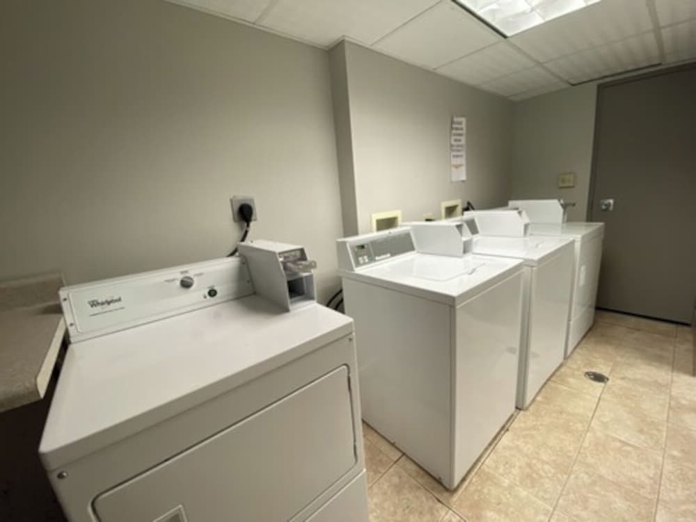Super 8 By Wyndham Great Falls City Center