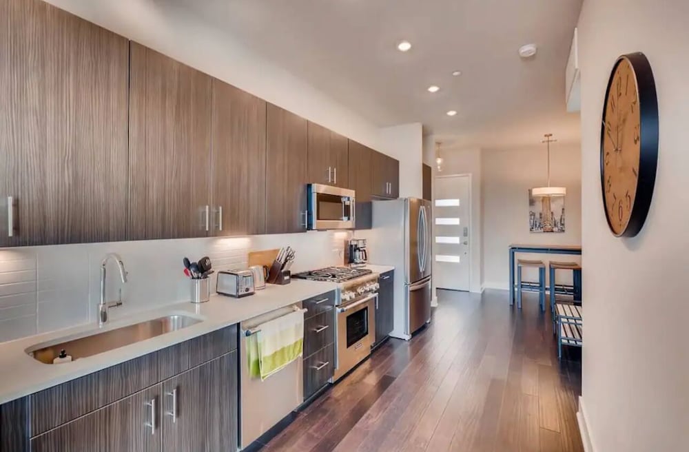 Capital View Condos Downtown Austin