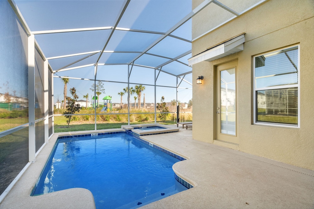 Chic 5bed Home With Themed Rooms