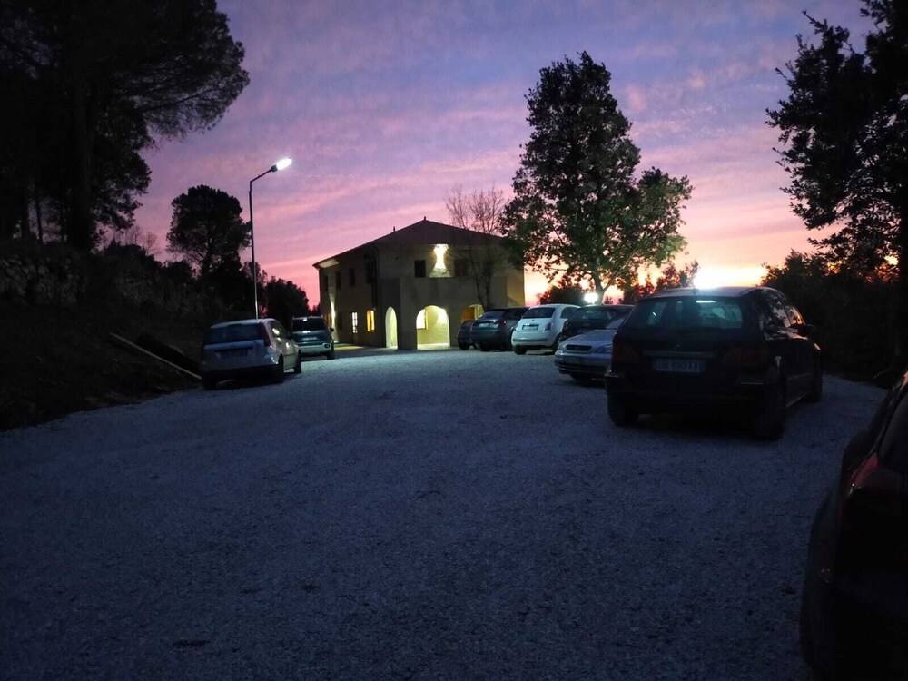 Elegant and Relaxing Farmhouse Nestled in the Heart of Cilento view 5
