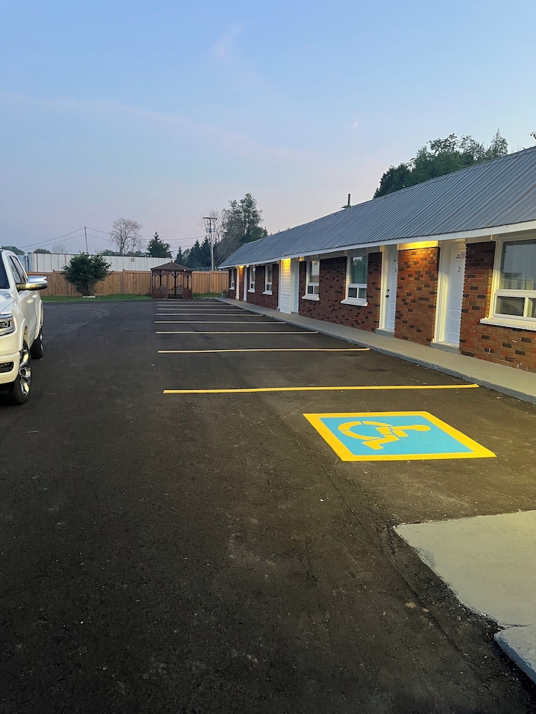 Sunrise Motel