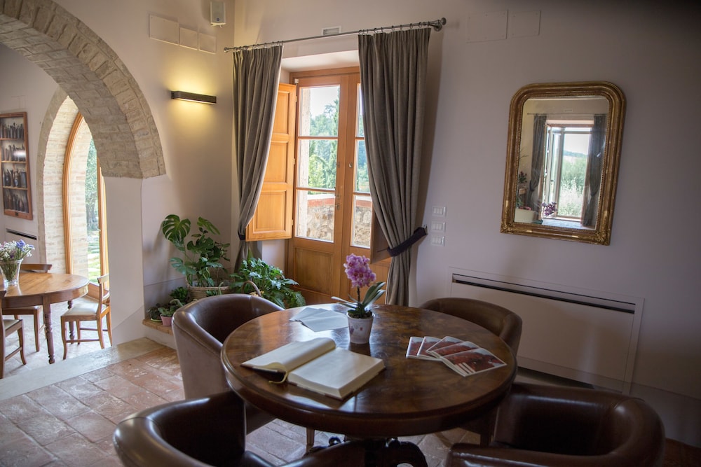 Le Buche Wine Resort & Spa