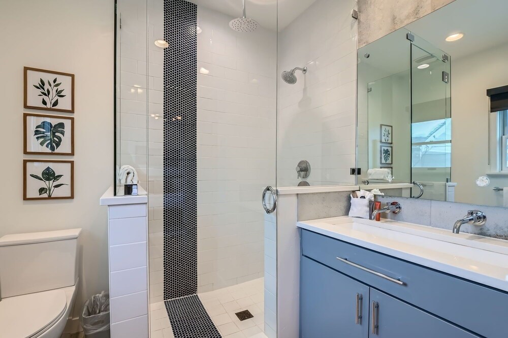 1102 Park Avenue Dream 4 Bedroom Home