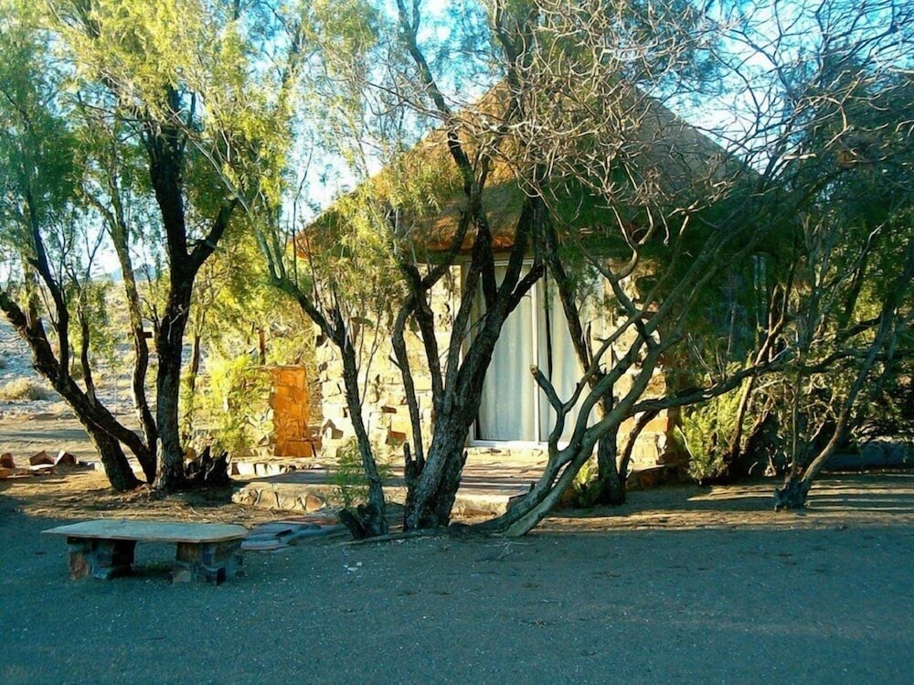 Tsauchab River Lodge