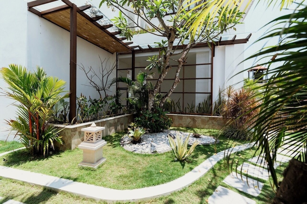 Nalas Villa