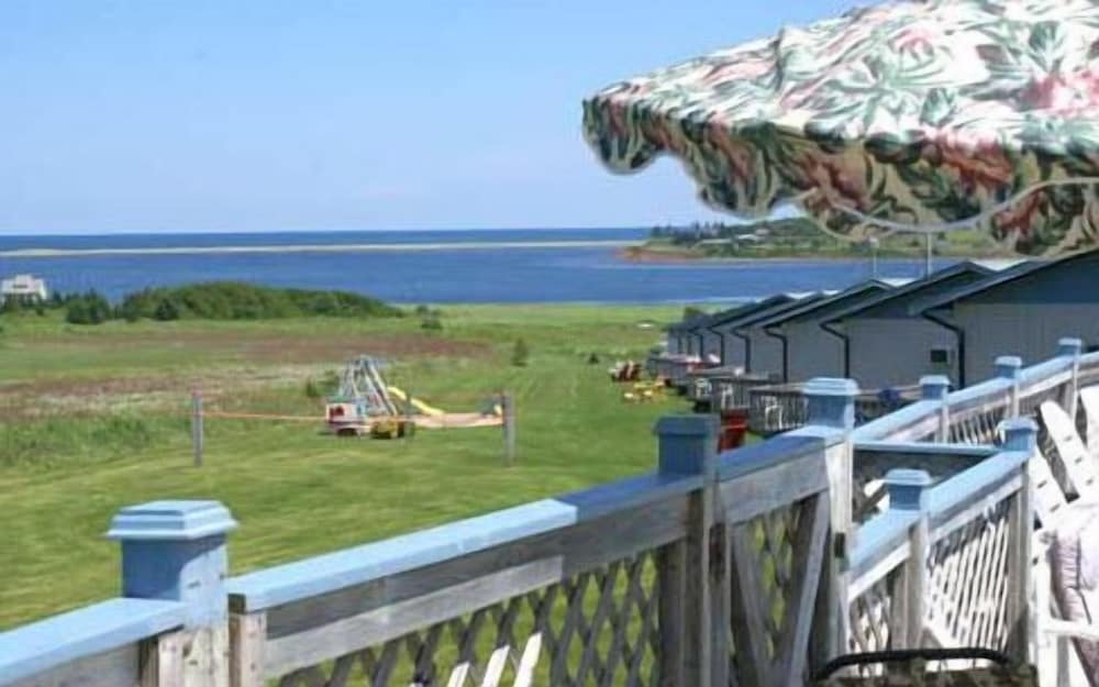 Blue Crest Cottages