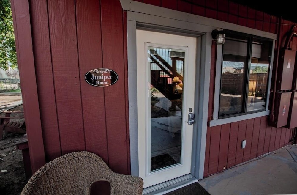Beeline Guest House