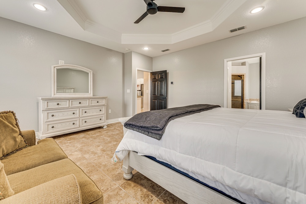 1 Mi From Lake: Pet-friendly Del Rio Gem