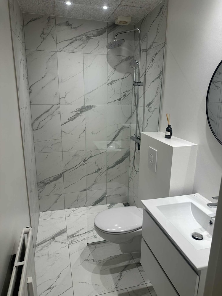 Modernized Bed & Bath