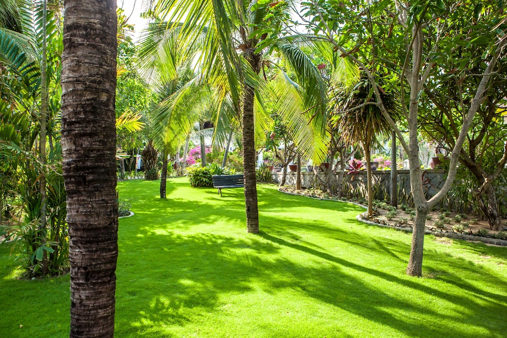 Allezboo Beach Resort & Spa
