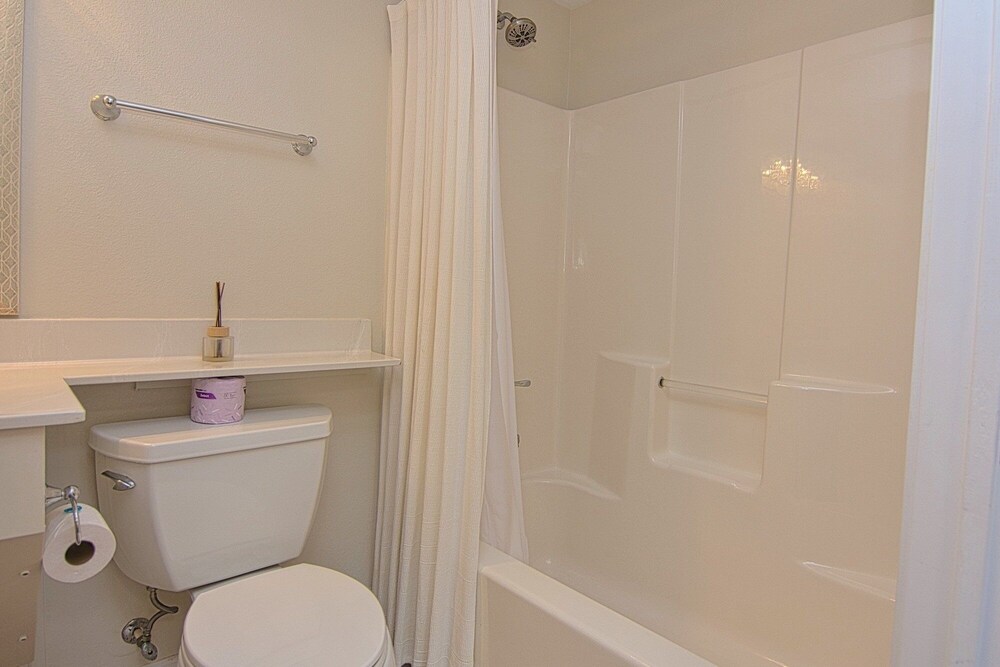 Shores Of Panama 719 2 Bedroom Condo