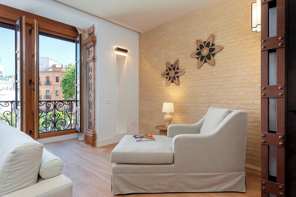 Bright Apartment in Seville. Tomás de Ibarra II