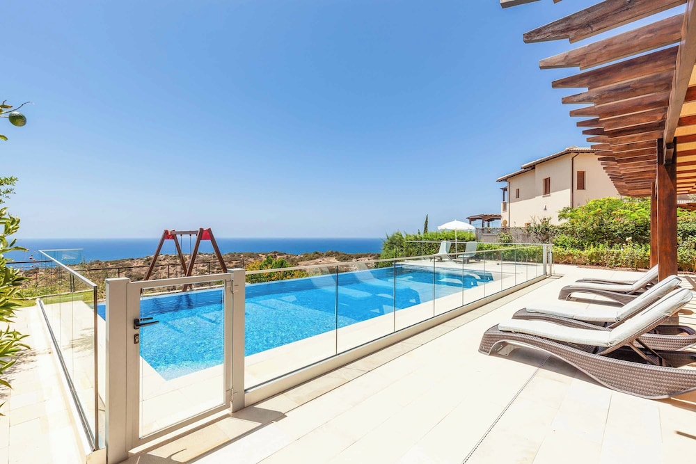 Aphrodite Hills Mythos Collection Villa Av05