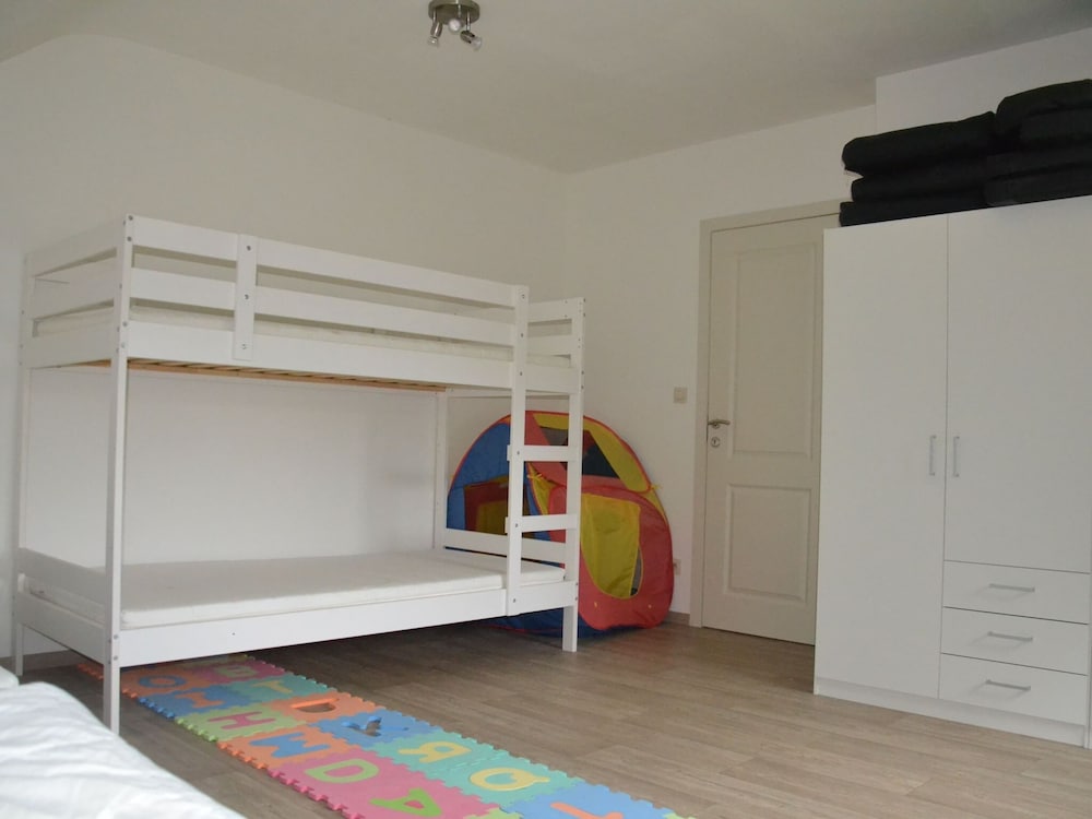 Apartment in Antwerp Near Verbeke Museum view 2