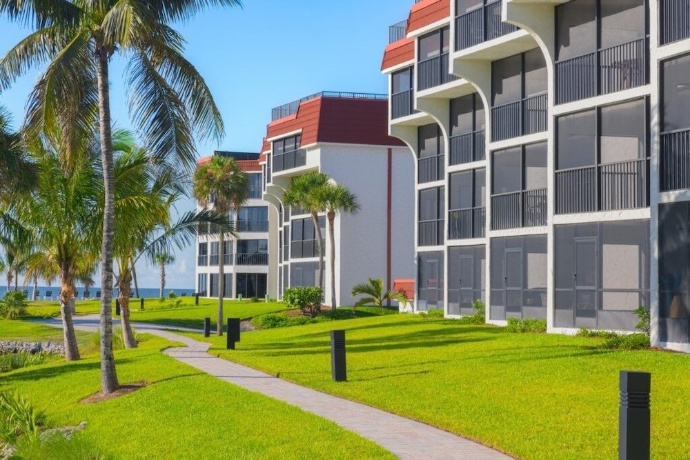 Pointe Santo A24 3 Bedroom Condo