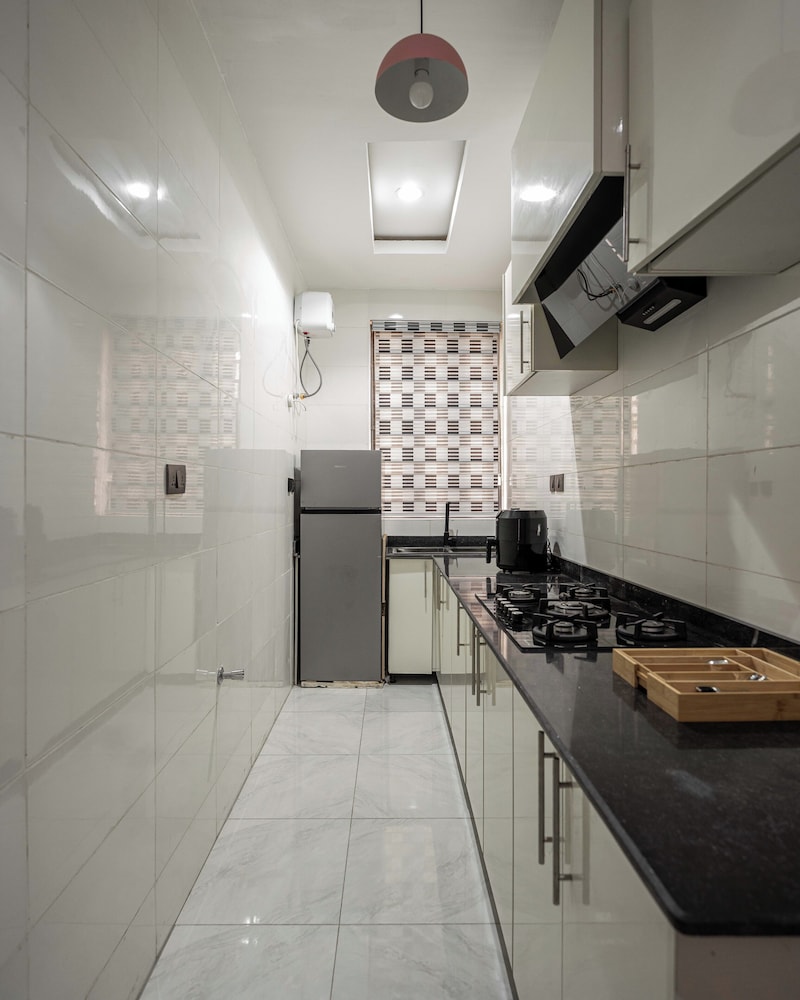 George Residence Ologolo Lekki