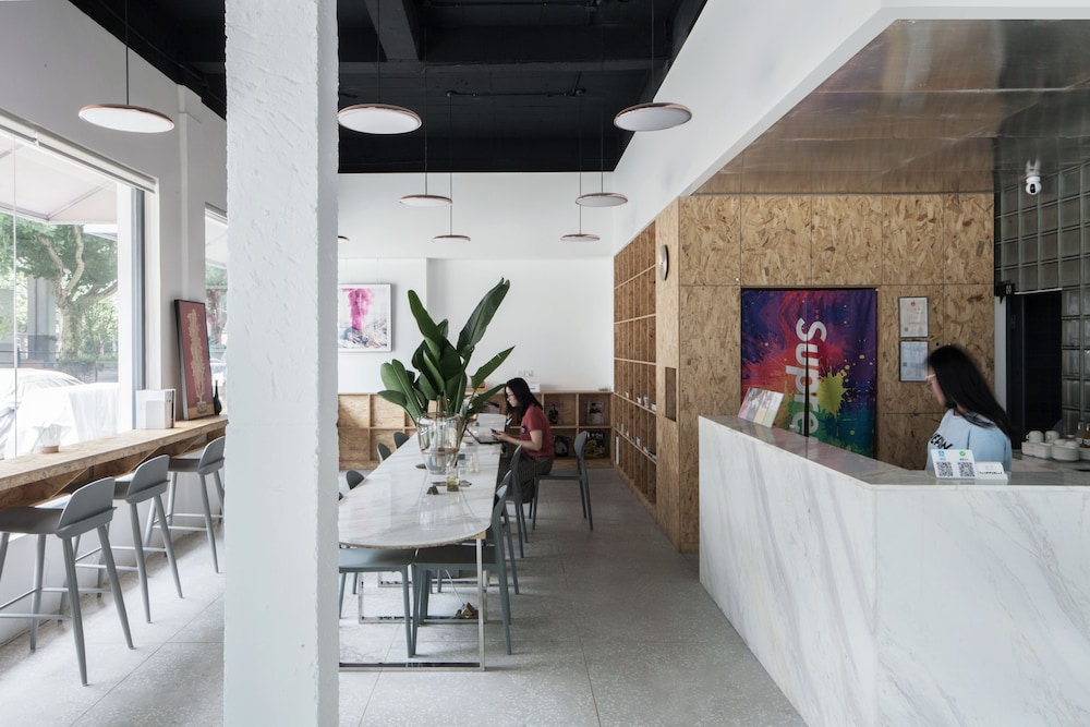 Weflow Hostel