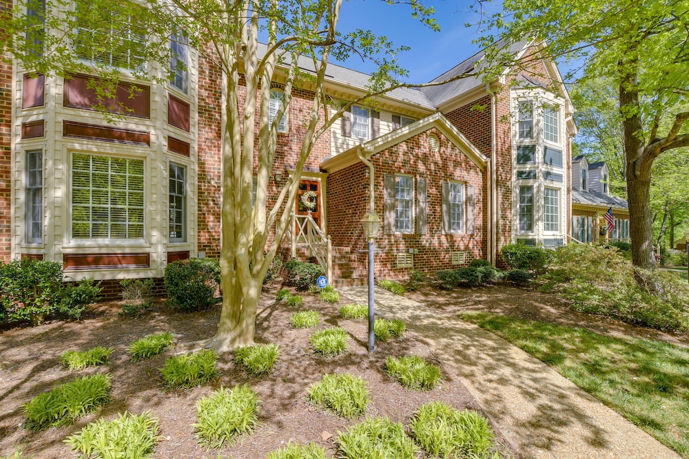 North Raleigh Vacation Rental ~ 8 Mi to Downtown! view 2