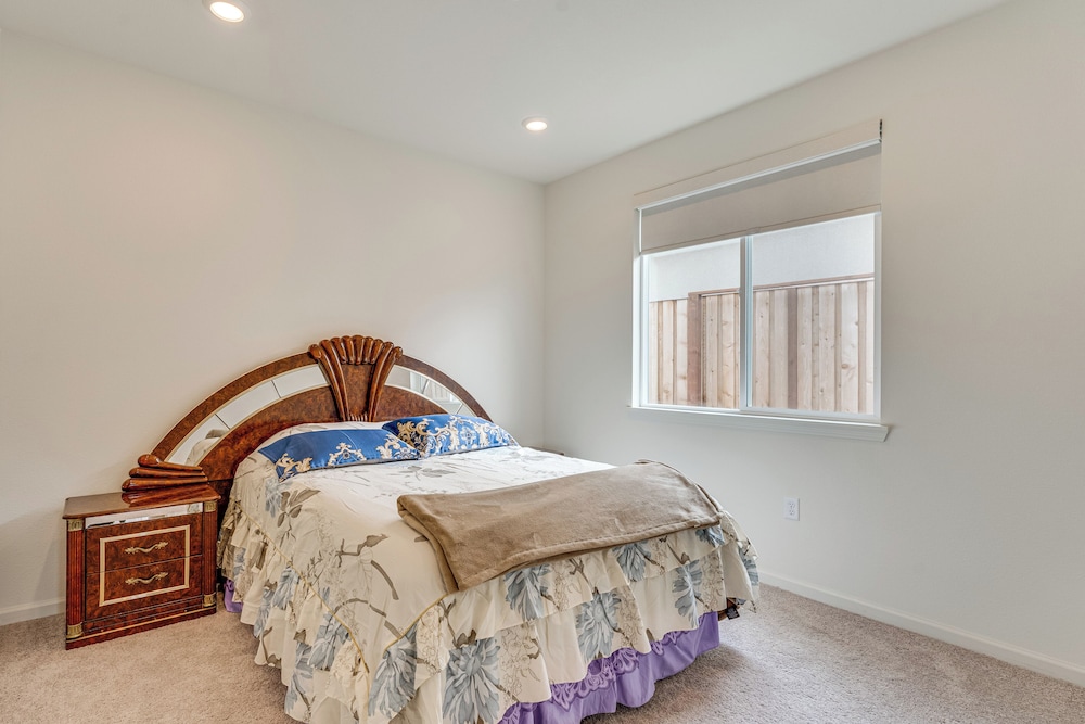 Newly Built Home w/ Patio: 4 Mi to Dtwn Hollister