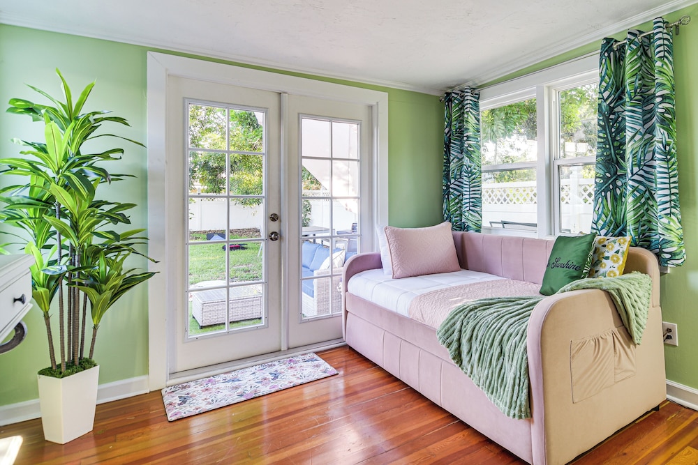 St Pete Home for Retreat & Corporate Travelers