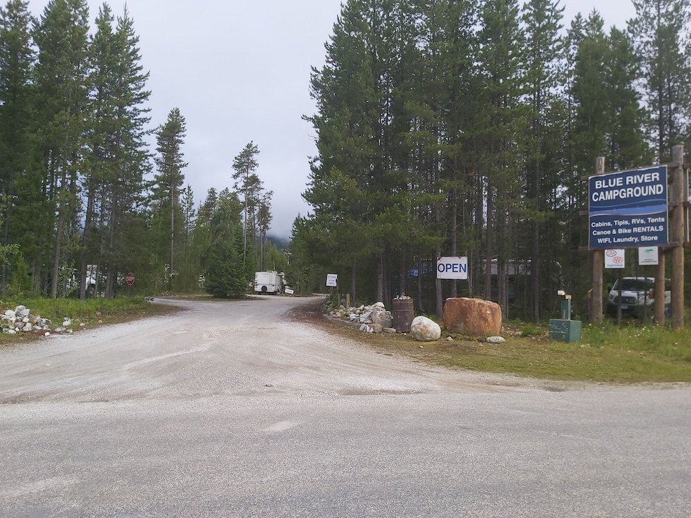 Blue River Cabins Campground & RV Park
