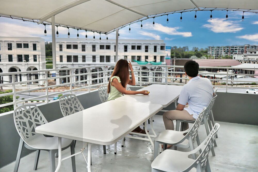 Friends Hostel - Phuket Airport