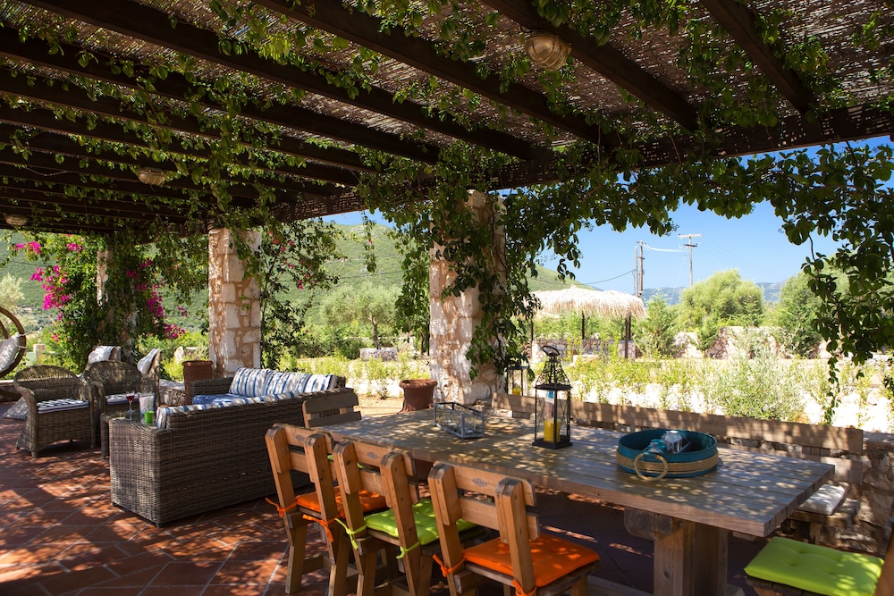 Villas Armeno