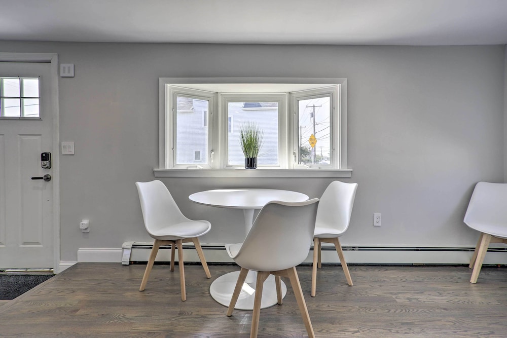 Long Island Home Near Beaches Golf - Property Image 22