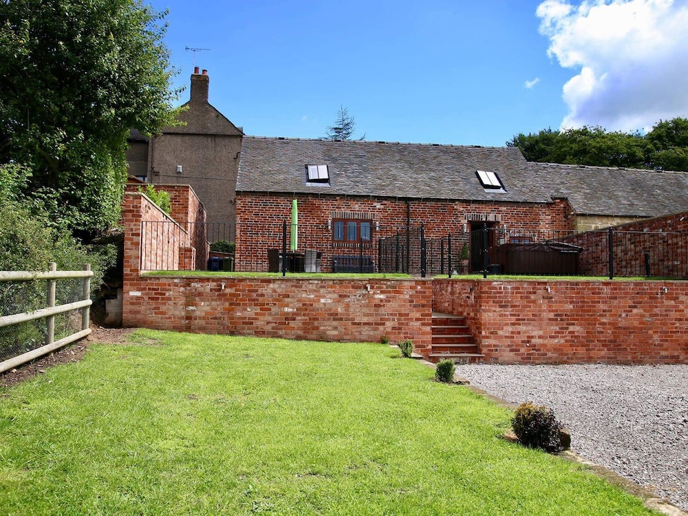 Stoke-on-trent Vacations - Manor Barn - Property Image 12