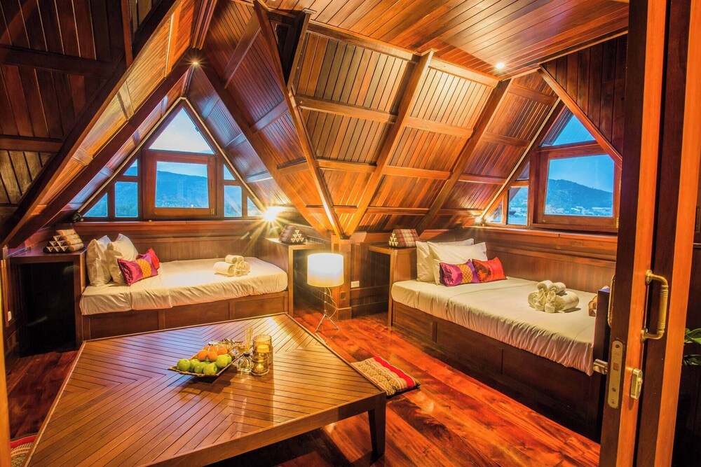Luxury Seaview 6 Bedrooms With Infinity Pool Villa, Private Gym, Superfast Wifi
