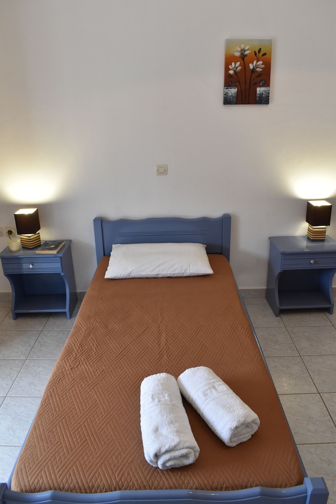 Hotel Myrtos