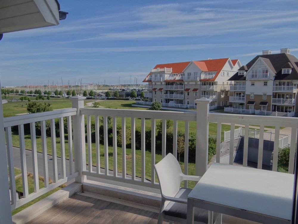 Apartment in Nieuwpoort by the Marina