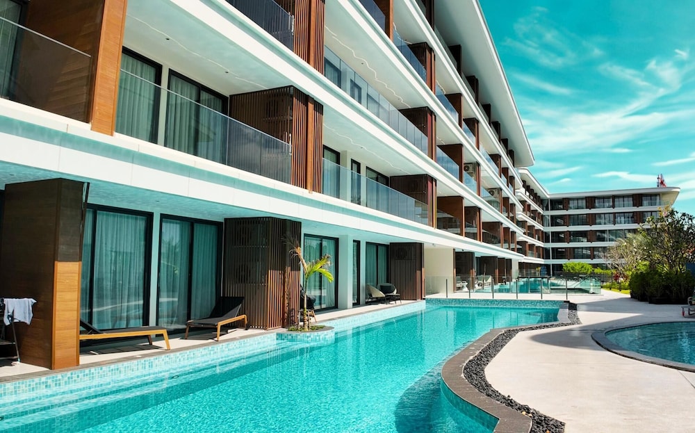 Premier Pool View Studio 348 Koraresort