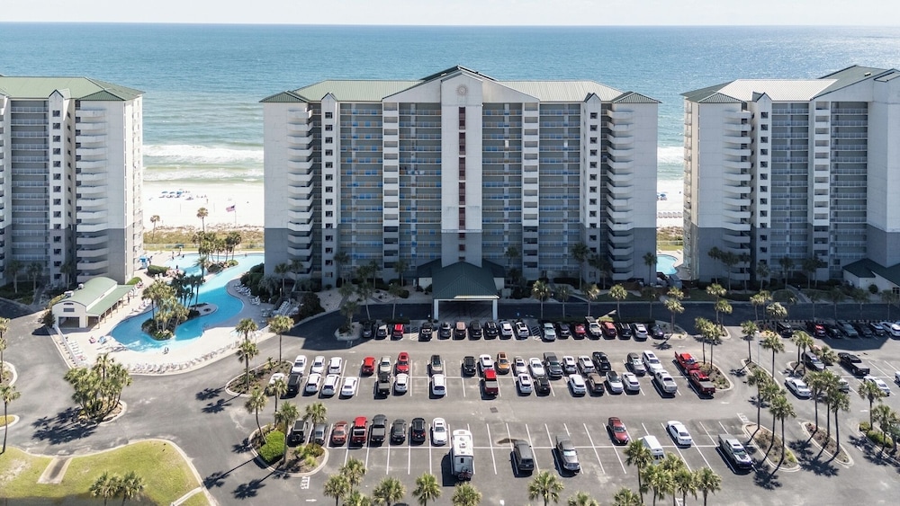 Stunning Gulf 2BR Pools, Spa, Balcony
