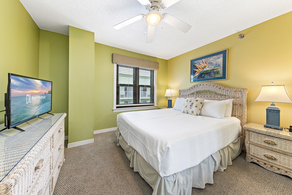 Harbor Place 513 view 4