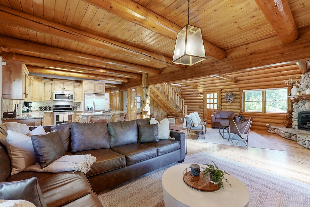 Bow Canyon Oasis #513