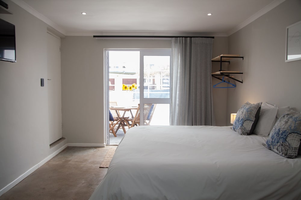 Loddeys Guesthouse