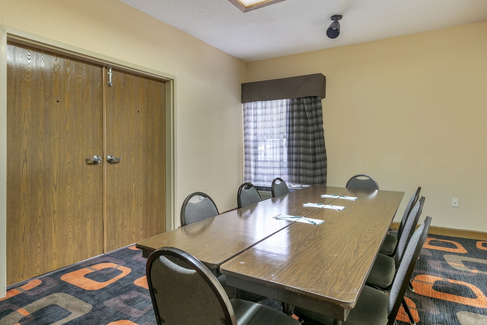 Quality Inn Rogersville view 2