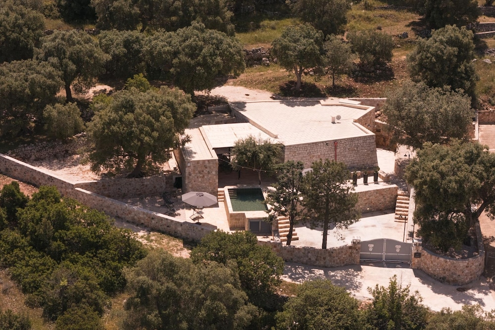 Casale Palazzina Tommaso con Piscina