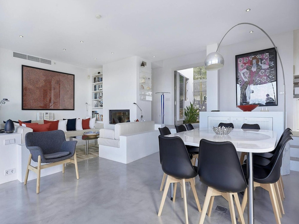 Holiday Home With Central Heating