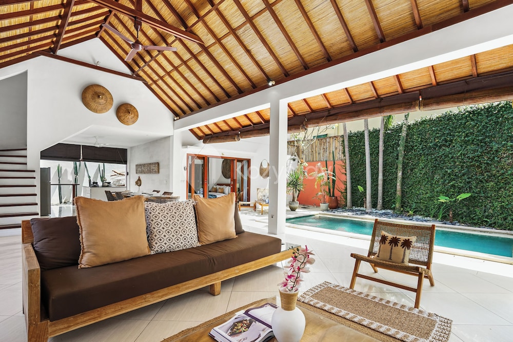 Jaya Villa by Kozystay - Canggu