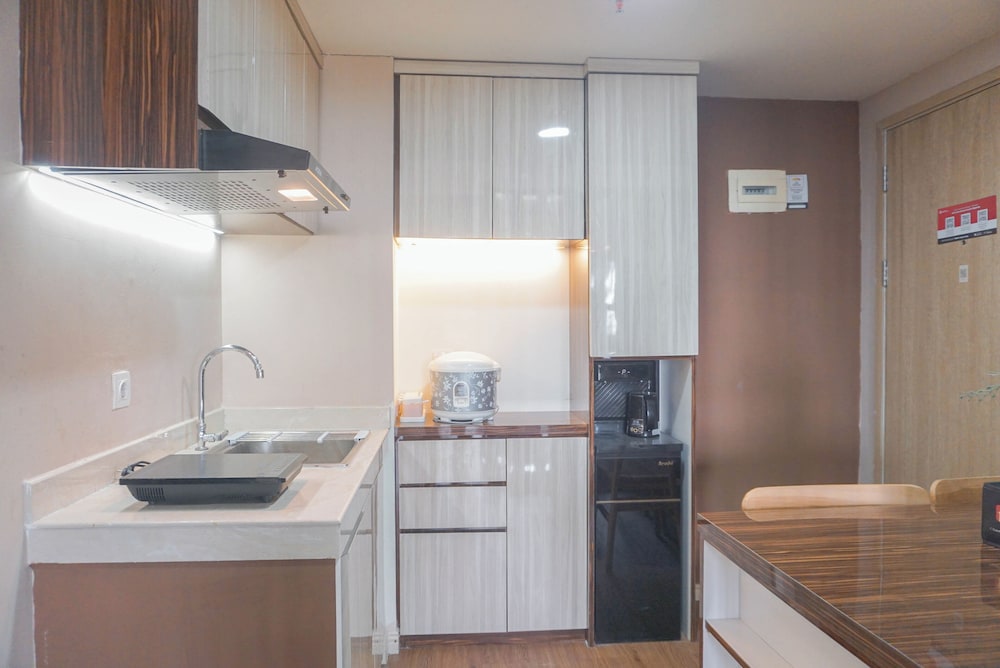 Homey And Cozy 3Br At Meikarta Apartment