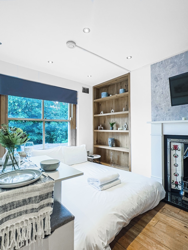 Imperial Earls Court Apartments