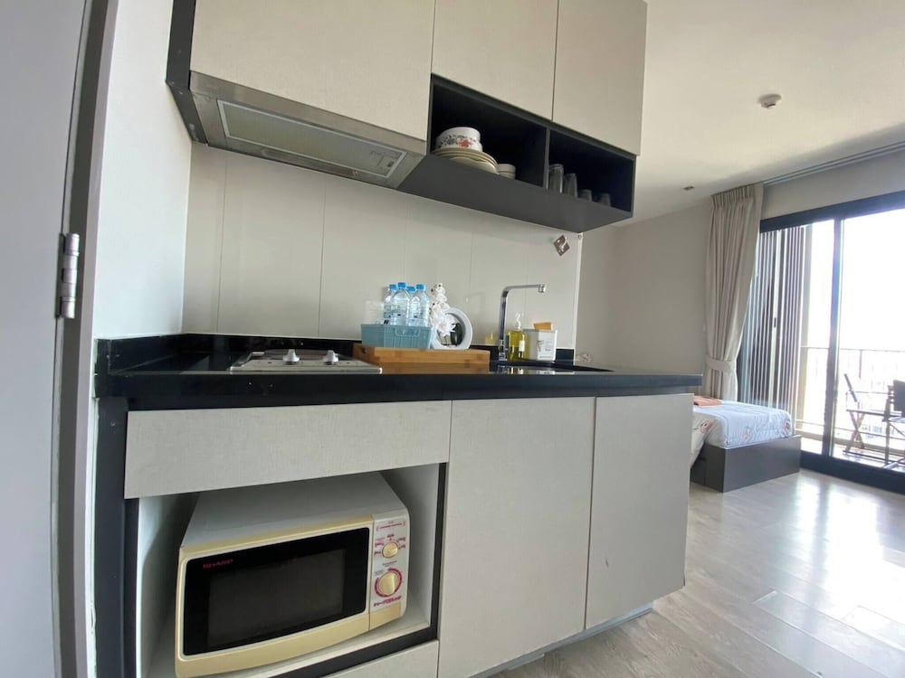 2 Bed Room Great Location & Pool