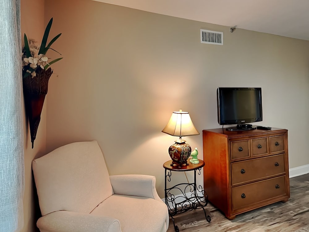 Breakers East by Southern Vacation Rentals