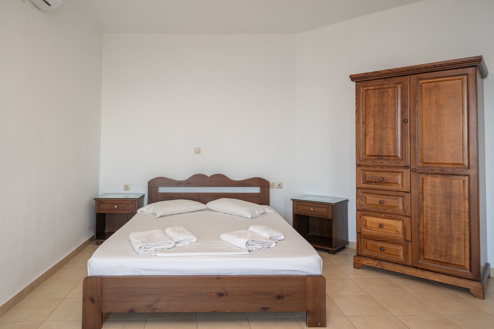Aridas at the Beach view 5