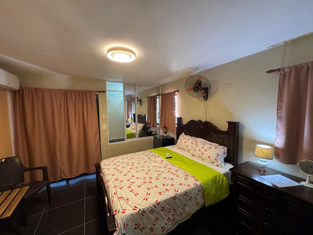 Apartamentos Corniell