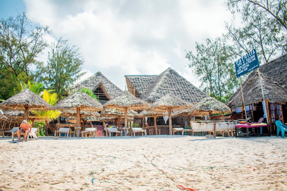 Pazuri Kendwa Beach Hotel
