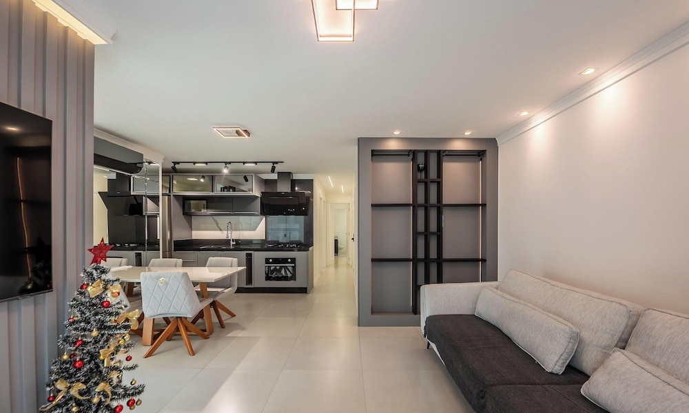Apt w/ Barbecue Grill 850 m From the Beach Sem0302